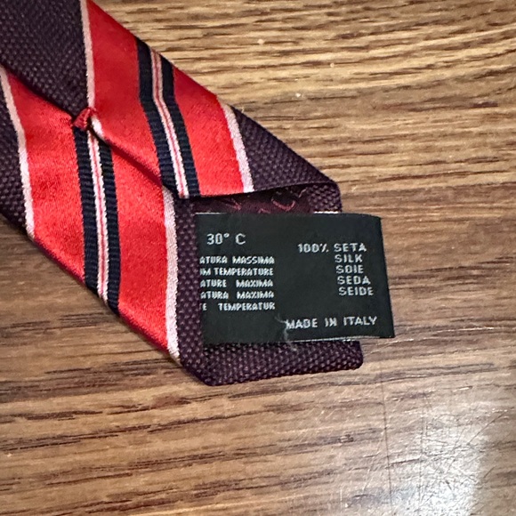 Versace Red and Black Diagonal Striped Tie - Picture 3 of 4
